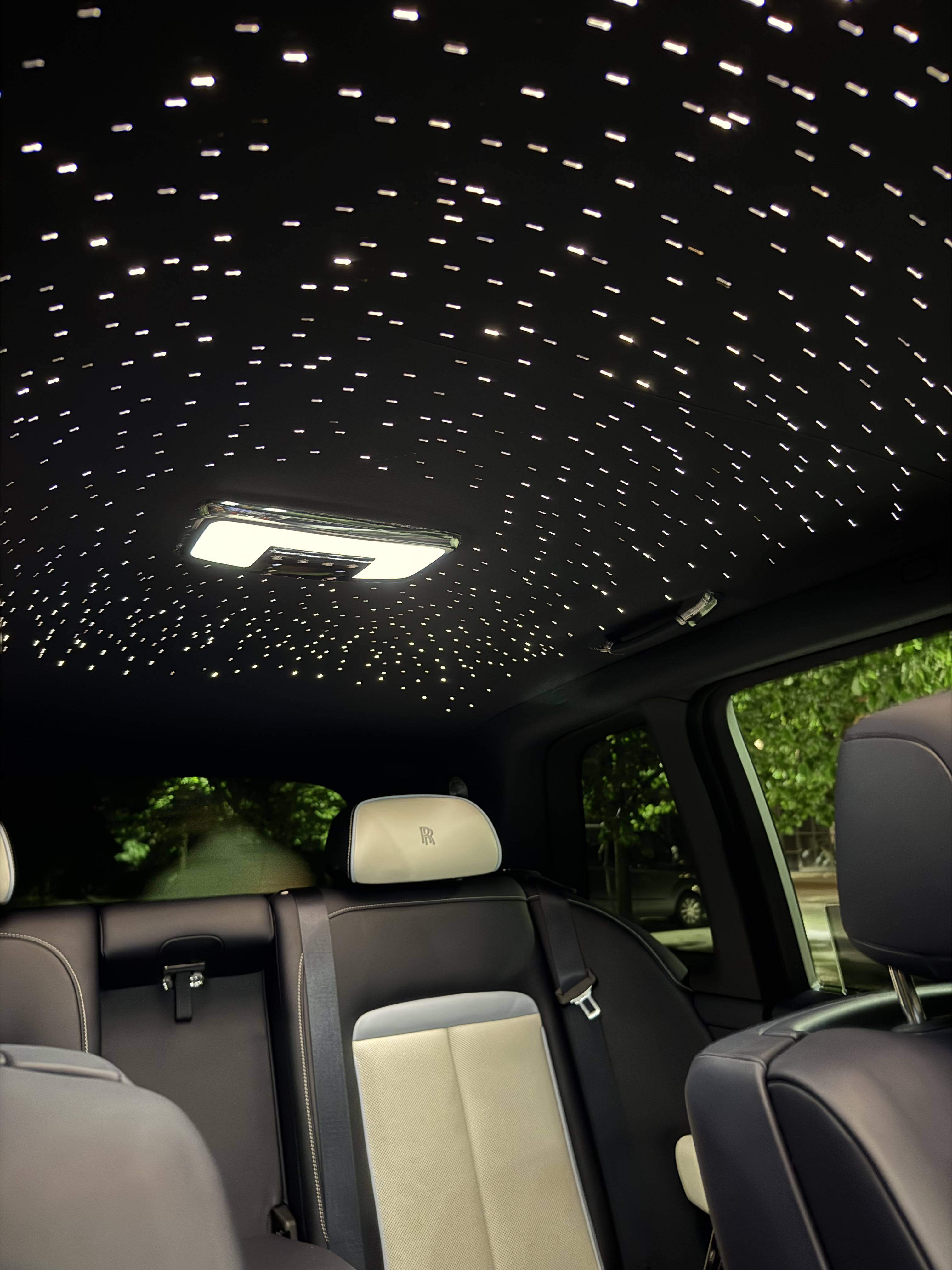 Rolls-Royce Ghost View 5