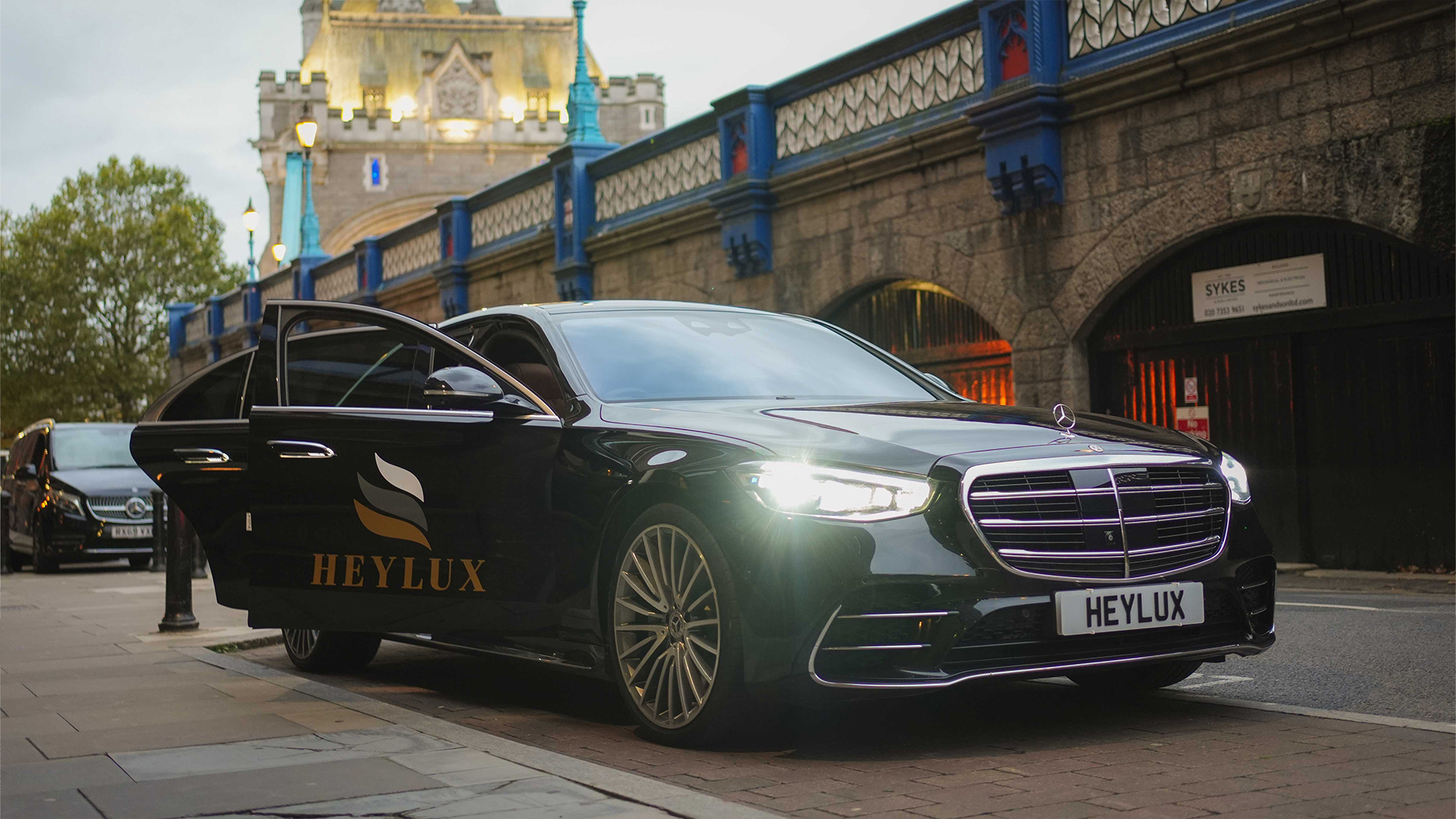 Heylux Chauffeur Service